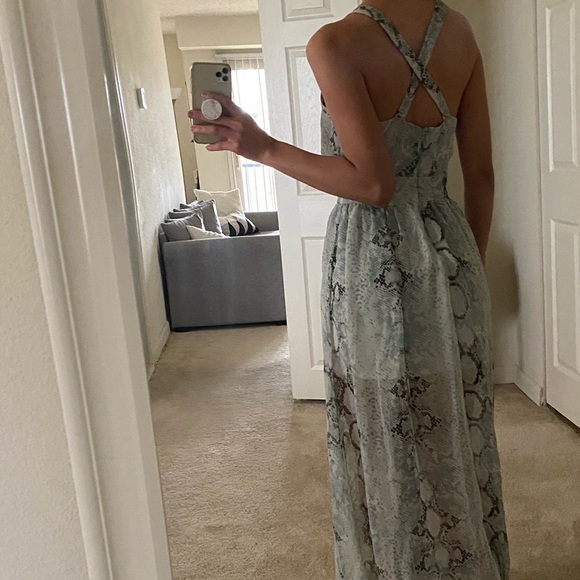 Snake Print Maxi Dress with knee split - Picture 5 of 5